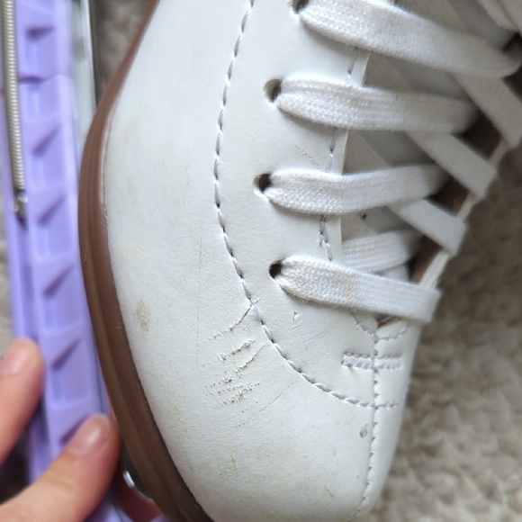 Jackson Women's White Ice Skates with Purple Guards - Picture 7 of 8